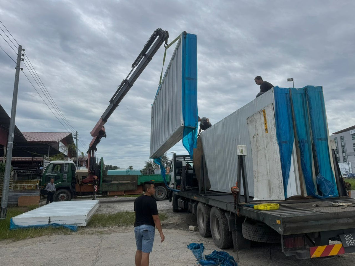 Sarawark Foldable Cabins